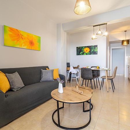 Iliana Apartments 托隆 外观 照片