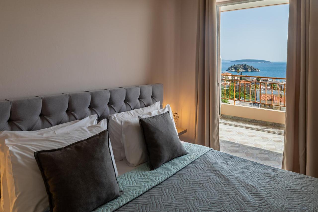 Iliana Apartments 托隆 外观 照片