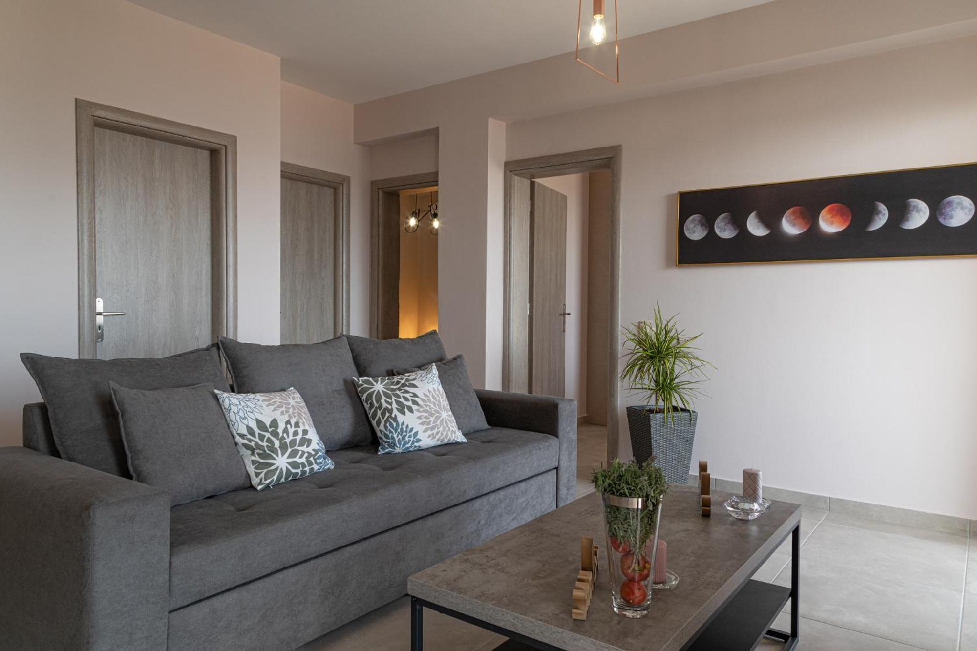 Iliana Apartments 托隆 外观 照片